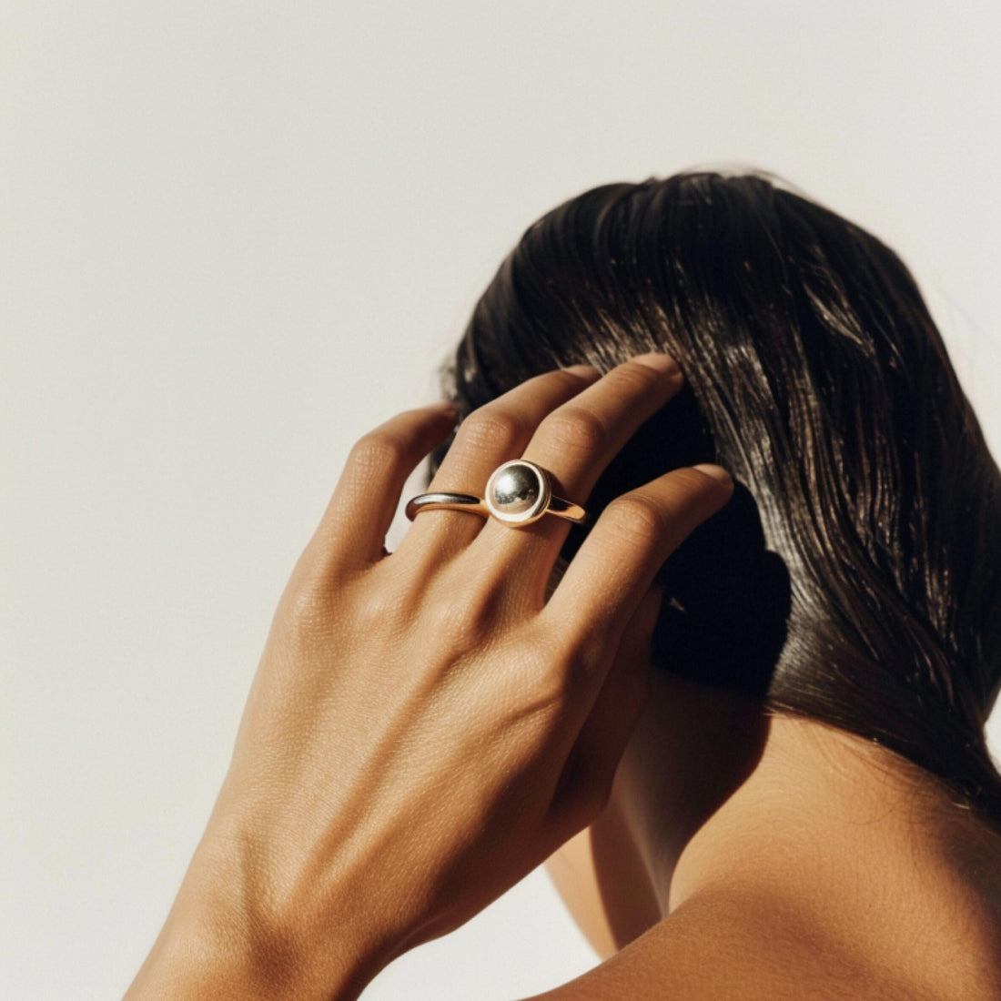 Oplique By Vineeta – Premium Artificial Jewelry Trends 2025 Collection featuring statement earrings, kundan chokers, and anti-tarnish jewelry