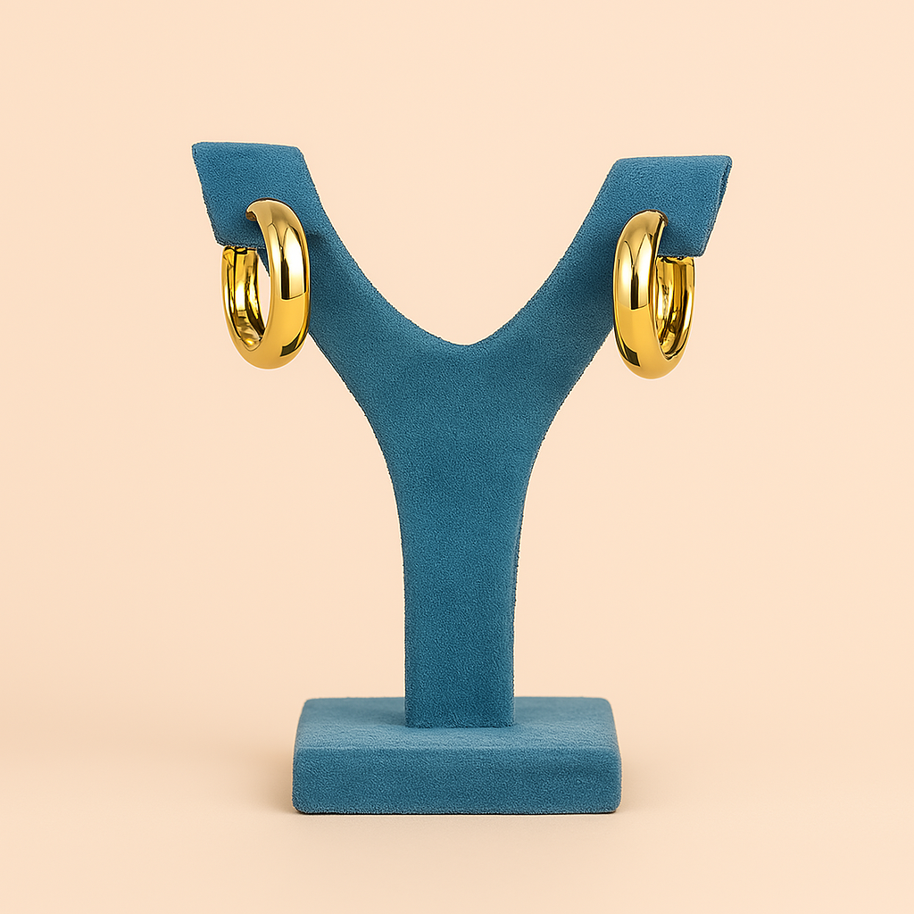 Oplique By Vineeta Golden Stainless Steel Teardrop Hoop Earrings – Anti‑Tarnish